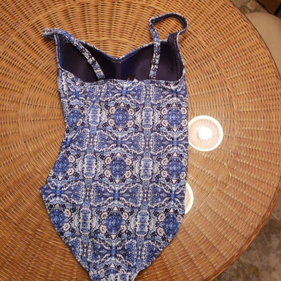 NWT! Niptuck multi fit cup one piece swimsuit - Picture 4 of 6